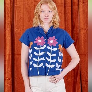BIG DAISY PAINTSTAMP BUTTON-UP - BLUE!!